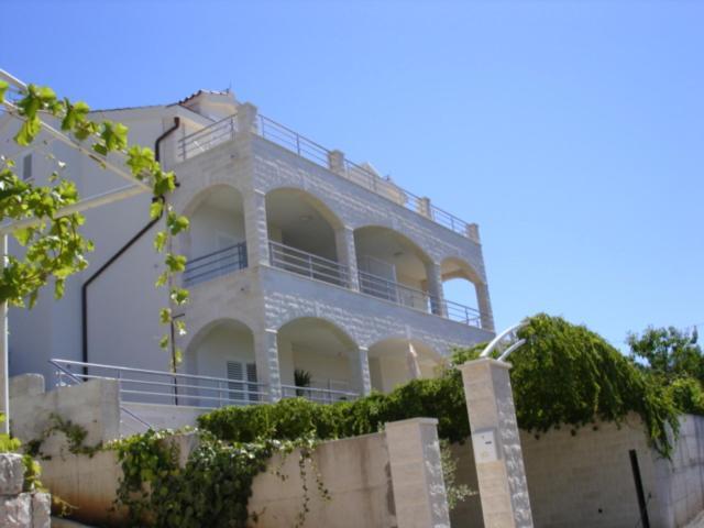 Villa Marta Apartmani Trogir Exterior foto